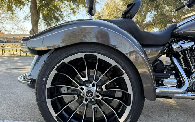 FLTRT 2023 Road Glide® 3