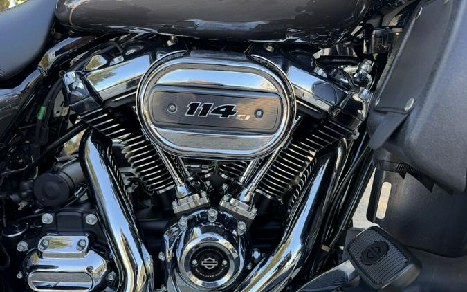 FLTRT 2023 Road Glide® 3