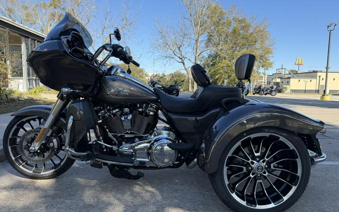 FLTRT 2023 Road Glide® 3