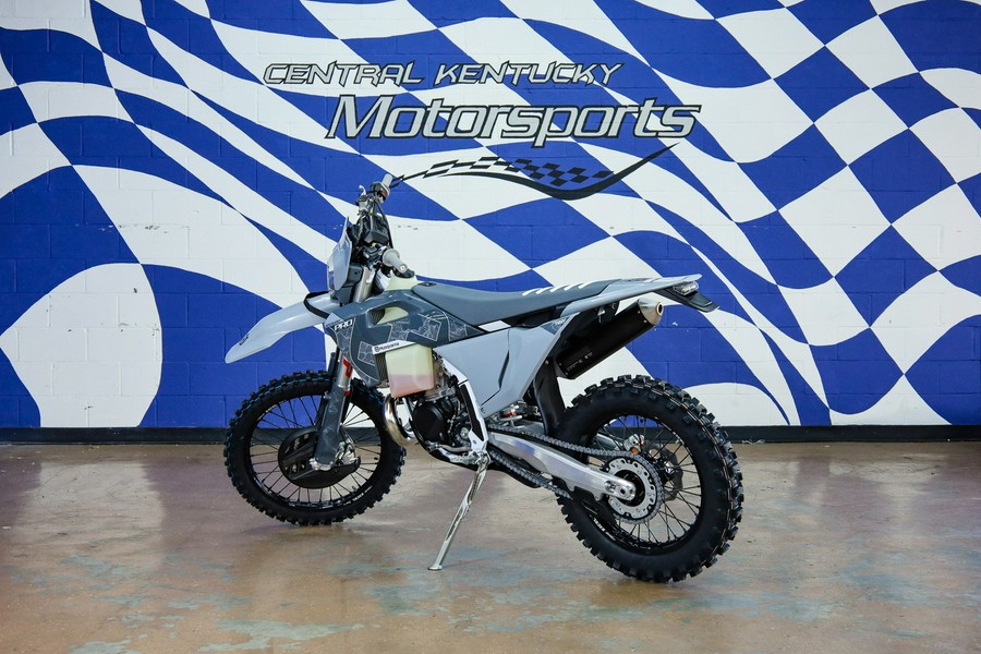 2026 Husqvarna Motorcycles TE 300 Pro