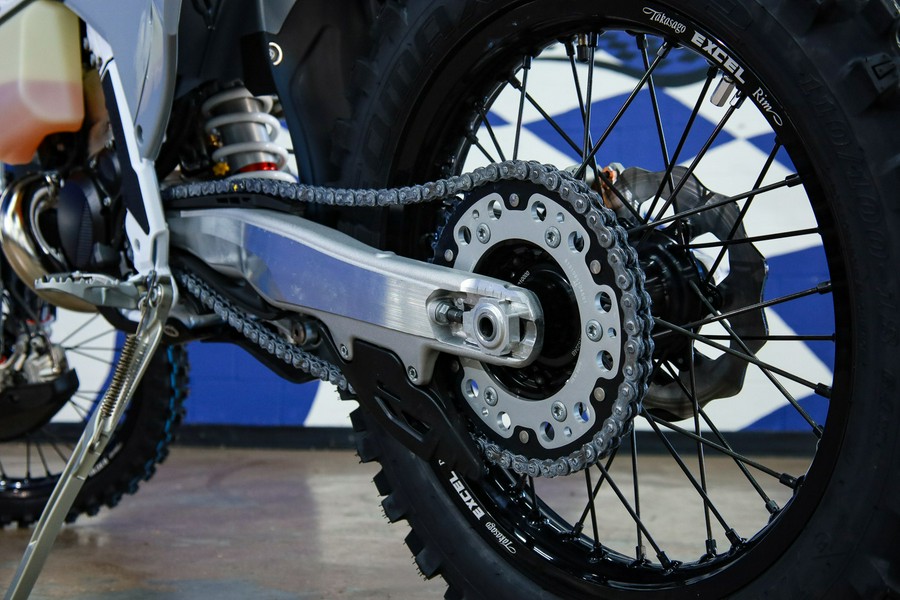 2026 Husqvarna Motorcycles TE 300 Pro