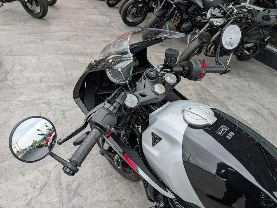 2026 Triumph Thruxton 400