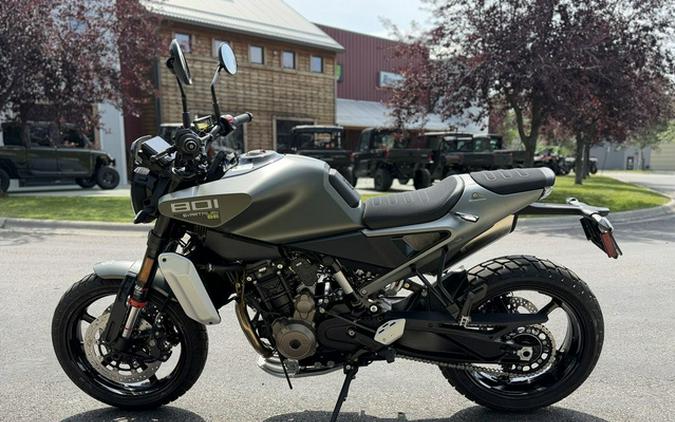 2027 Husqvarna SVARTPILEN 801