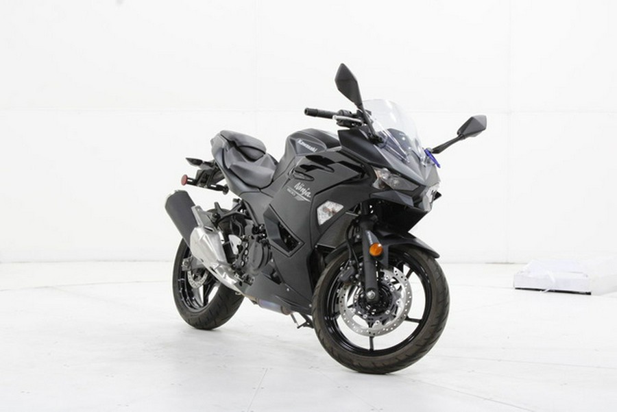 2026 Kawasaki Ninja 500 ABS Metallic Flat Spark Black