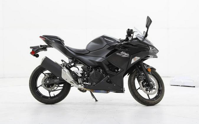 2026 Kawasaki Ninja 500 ABS Metallic Flat Spark Black