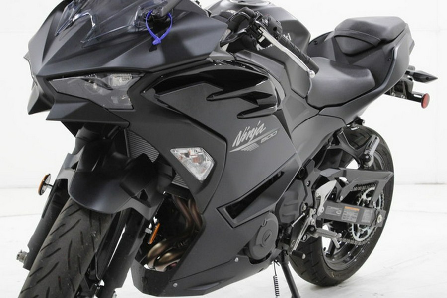 2026 Kawasaki Ninja 500 ABS Metallic Flat Spark Black