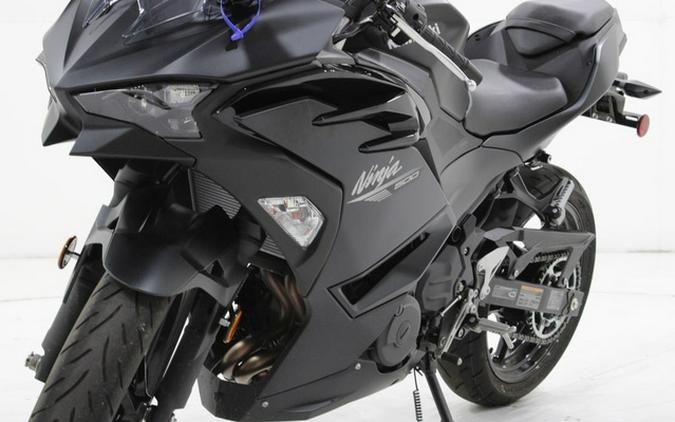 2026 Kawasaki Ninja 500 ABS Metallic Flat Spark Black