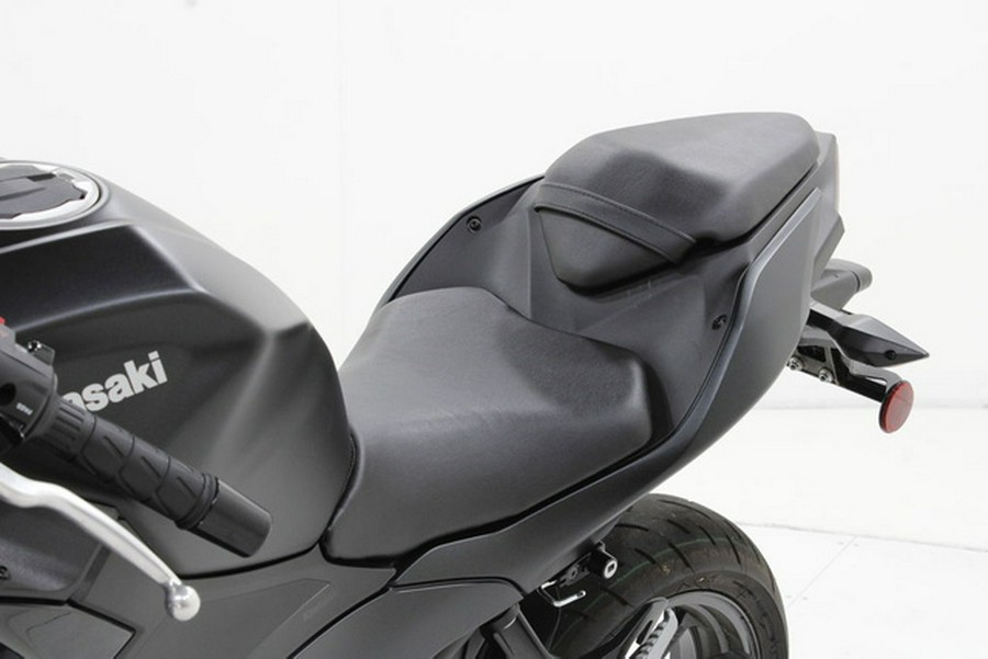 2026 Kawasaki Ninja 500 ABS Metallic Flat Spark Black