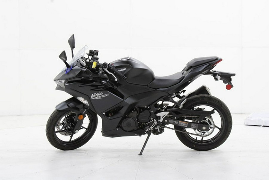 2026 Kawasaki Ninja 500 ABS Metallic Flat Spark Black