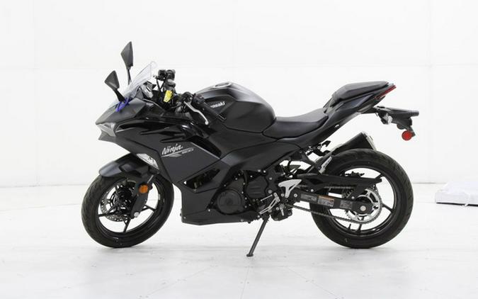 2026 Kawasaki Ninja 500 ABS Metallic Flat Spark Black