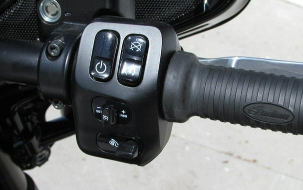 2025 Indian Chieftain PowerPlus Dark Horse w/PowerBand Audio