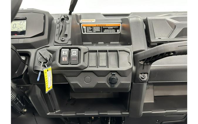 2024 Can-Am Defender DPS HD10