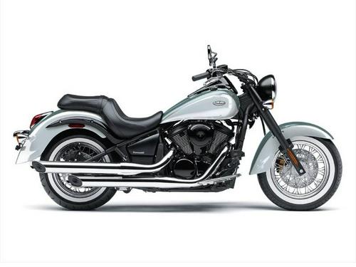 2020 Kawasaki Vulcan 900 Custom Review: No Wallflower