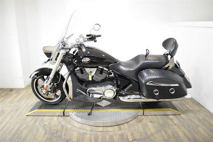 2011 Victory Cross Roads®