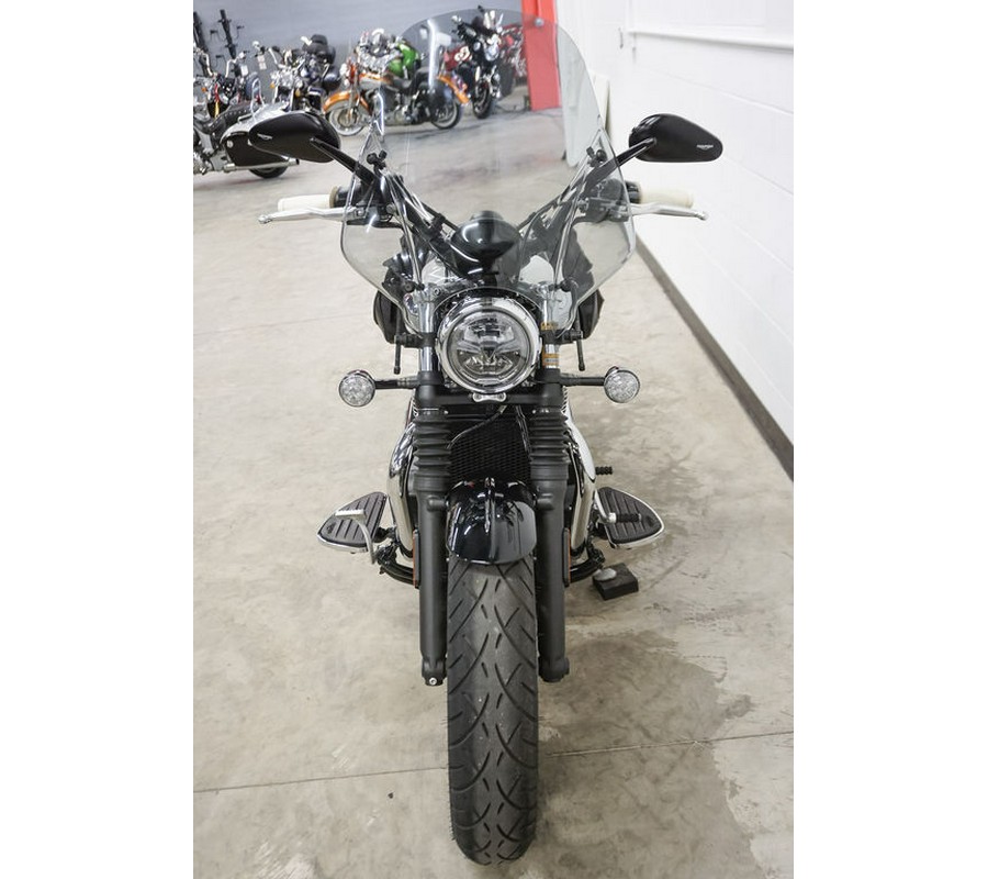 2018 Triumph Bonneville Speedmaster Fusion White and Phantom Black