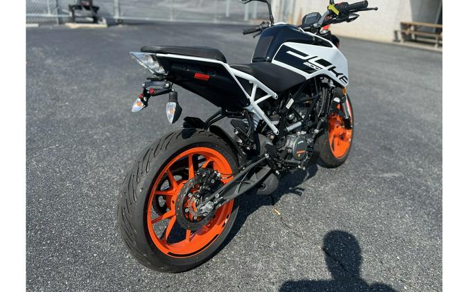 2020 KTM DUKE 200