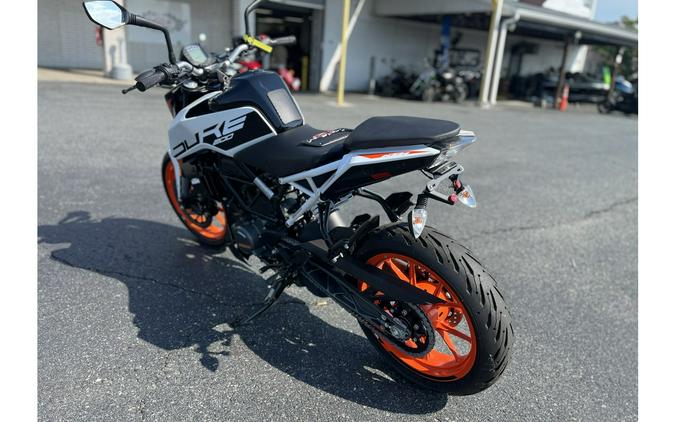 2020 KTM DUKE 200