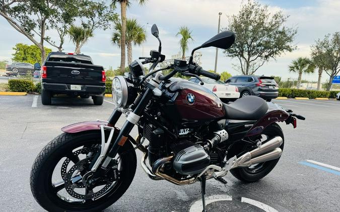 2024 BMW R 12 Aventurin Red Metallic