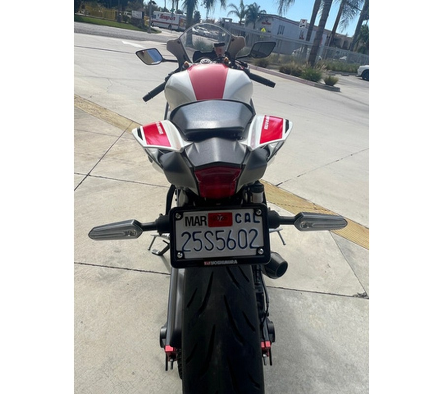 2022 Yamaha YZF R7 CA
