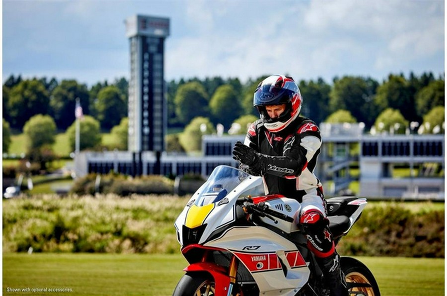 2022 Yamaha YZF R7 CA