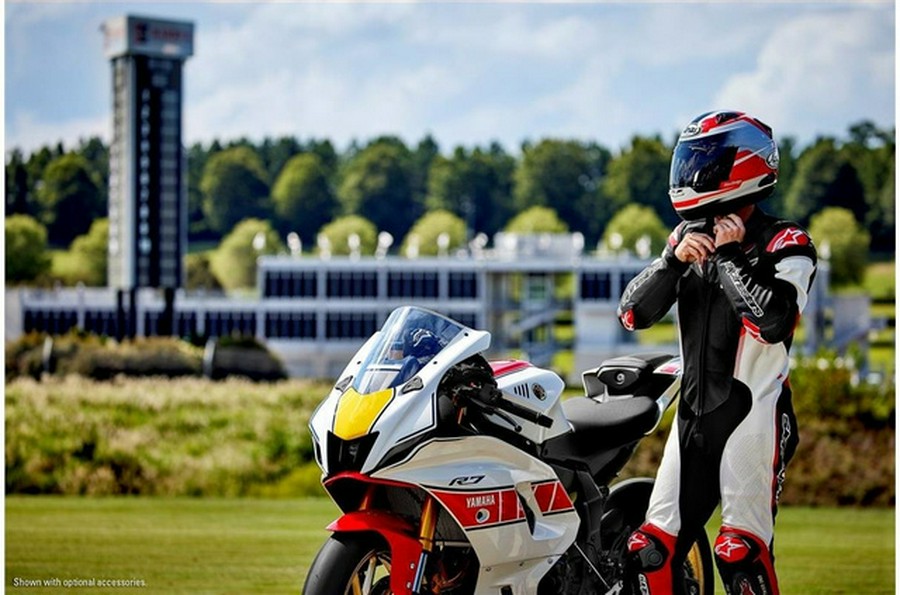 2022 Yamaha YZF R7 CA