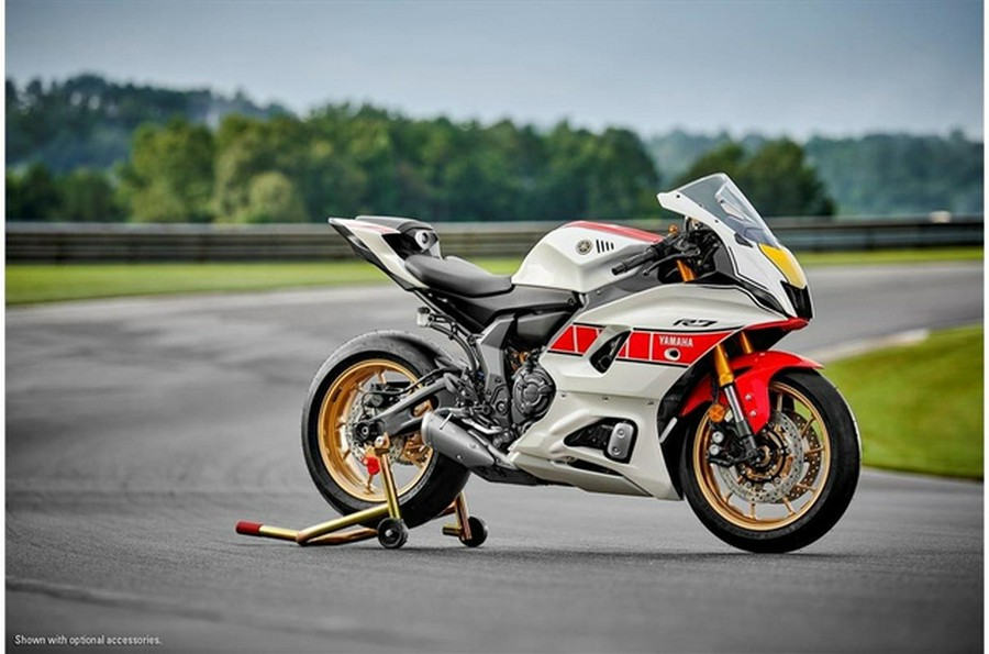 2022 Yamaha YZF R7 CA