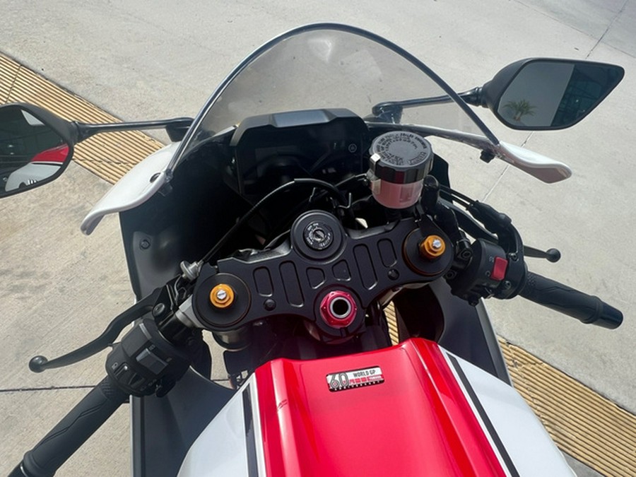 2022 Yamaha YZF R7 CA