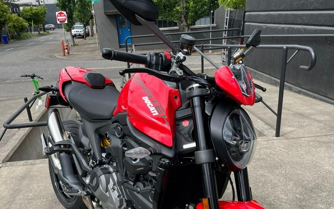 2025 Ducati Monster 937+