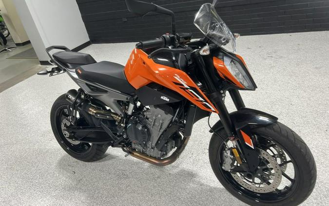 2024 KTM Duke 790