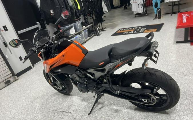 2024 KTM Duke 790
