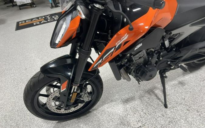 2024 KTM Duke 790