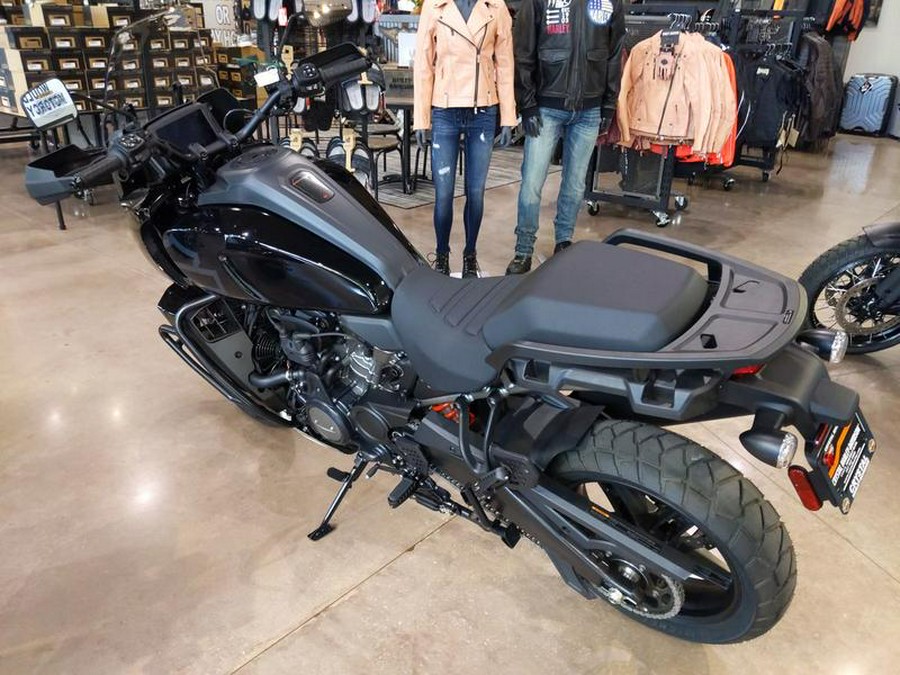 2022 Harley-Davidson® RA1250S - Pan America™ 1250 Special