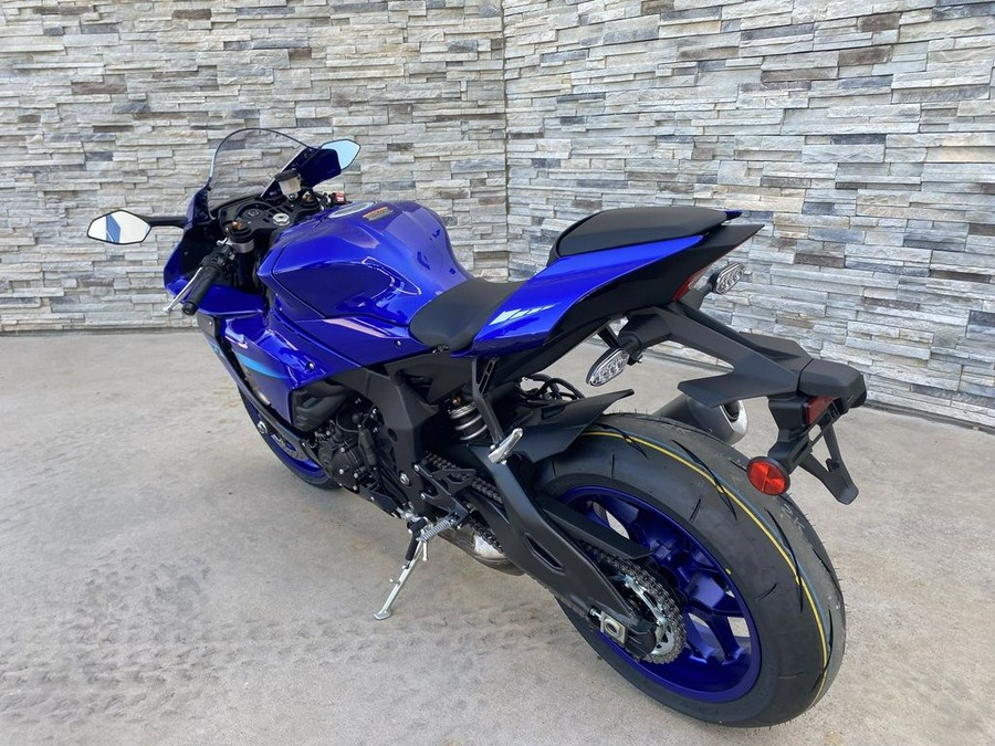 2024 Yamaha YZF-R1