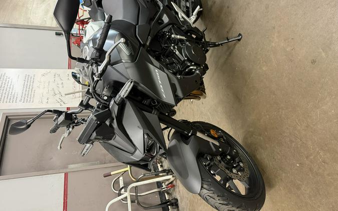 2025 Honda CB750 Hornet Base