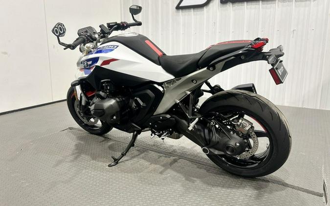 2026 BMW R 1300 R Performance 1300 R