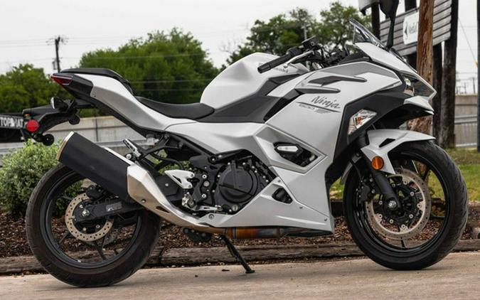 2025 Kawasaki Ninja 500