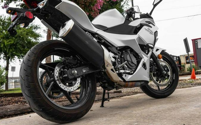 2025 Kawasaki Ninja 500