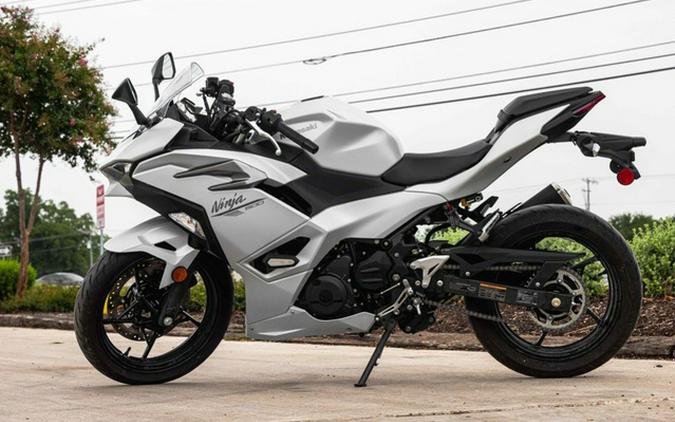 2025 Kawasaki Ninja 500