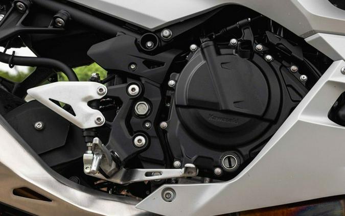 2025 Kawasaki Ninja 500