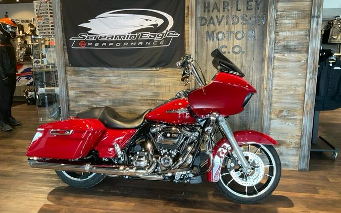 Harley-Davidson® Road Glide® 2021 FLTRX U764-21 BILLIARD RED