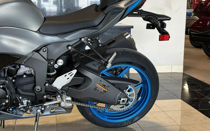 2026 Kawasaki Ninja ZX-6R Base