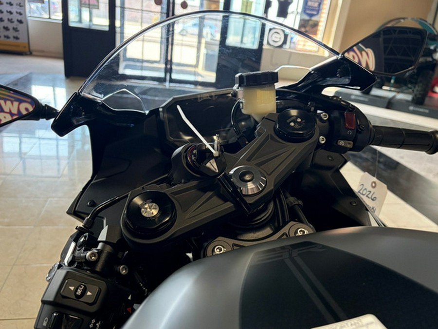 2026 Kawasaki Ninja ZX-6R Base