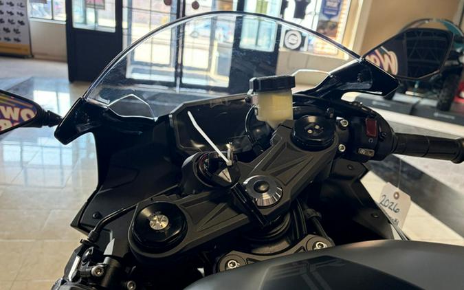2026 Kawasaki Ninja ZX-6R Base