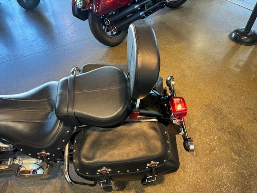 2017 Harley Davidson Heritage Softail® Classic FLSTC