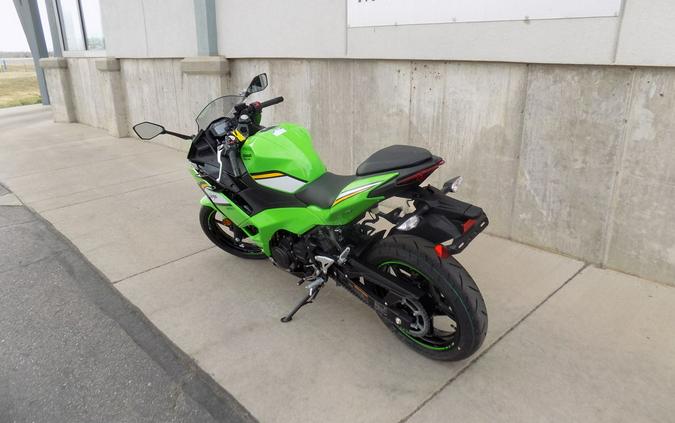 2025 Kawasaki Ninja® 500