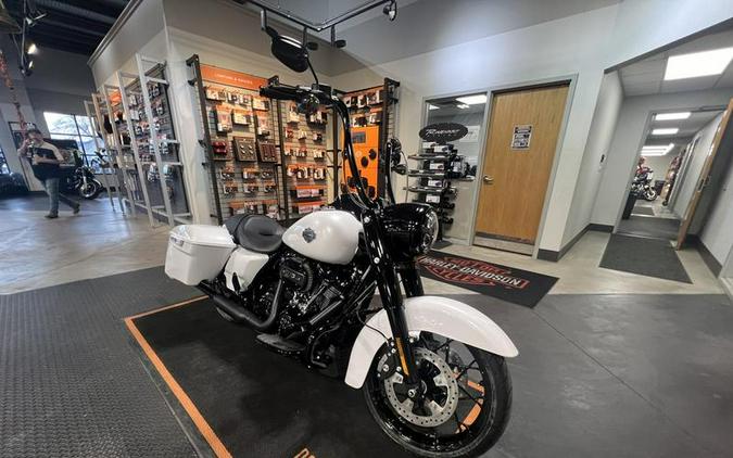 2024 Harley-Davidson® FLHRXS - Road King® Special