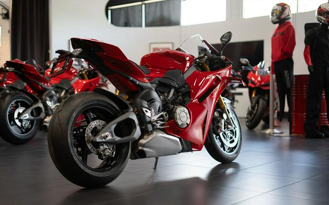 2025 Ducati Panigale V4 S