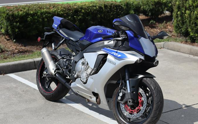 2016 Yamaha Motor Corp., USA YZF-R1S