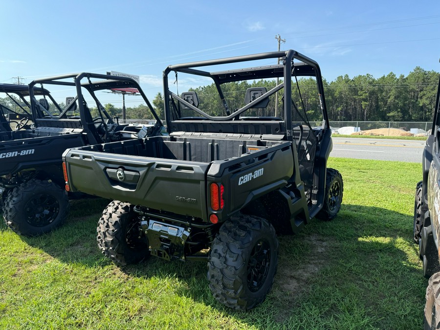2026 Can-Am Defender DPS HD7