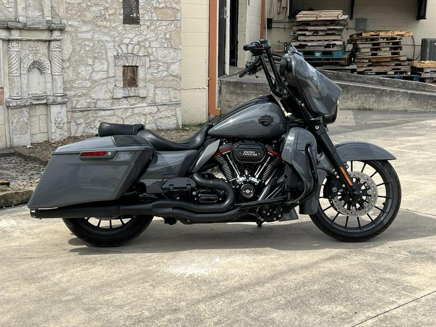 2018 Harley-Davidson® FLHXSE - CVO™ Street Glide®